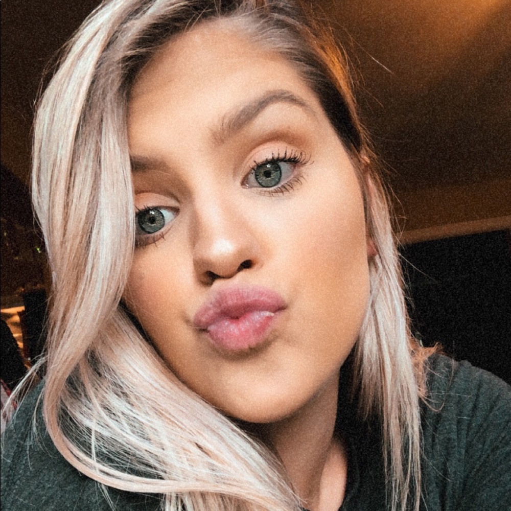 Meet your Posher, Katie